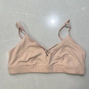 Alo Yoga bra (peach-pink) *like new*